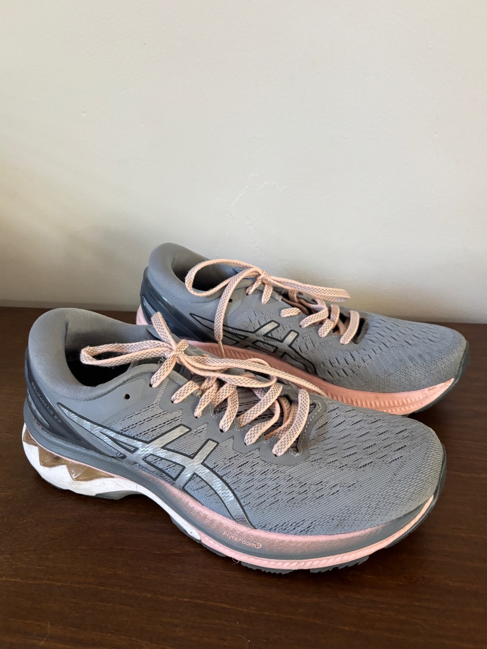 ASICS Gel Kayano 27 Running Shoes Womens 8.5 Grey Peach
